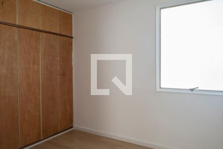 Quarto 2 de apartamento para alugar com 2 quartos, 43m² em Vila Celeste, São Paulo