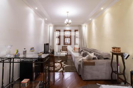 Sala de casa à venda com 4 quartos, 205m² em Jardim Santa Mena, Guarulhos