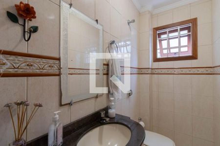 Lavabo de casa para alugar com 4 quartos, 205m² em Jardim Santa Mena, Guarulhos