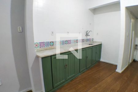 Cozinha de apartamento para alugar com 1 quarto, 30m² em Centro, Niterói