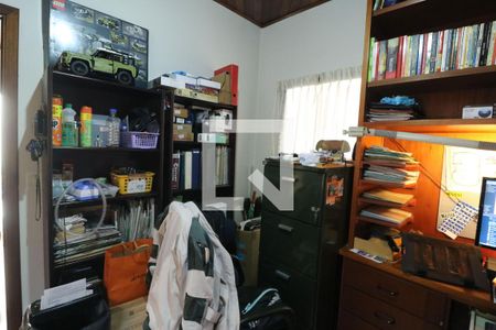 Escritorio de casa de condomínio à venda com 3 quartos, 232m² em Jardim Olympia, São Paulo