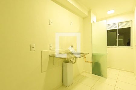 Sala/Cozinha de apartamento para alugar com 2 quartos, 36m² em Vila das Bandeiras, Guarulhos