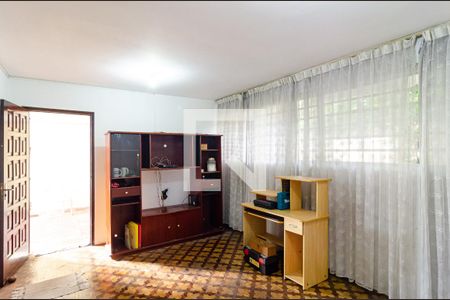 Sala de casa para alugar com 3 quartos, 325m² em Cidade Domitila, São Paulo