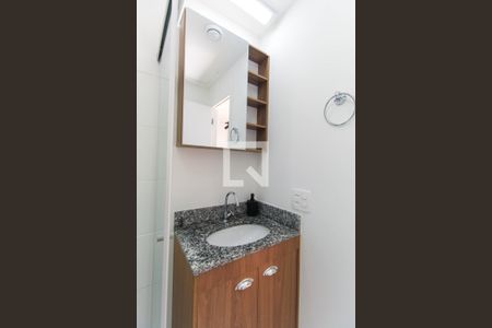 Banheiro de kitnet/studio para alugar com 1 quarto, 20m² em Brás, São Paulo