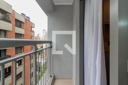 Varanda de kitnet/studio para alugar com 1 quarto, 21m² em Moema, São Paulo