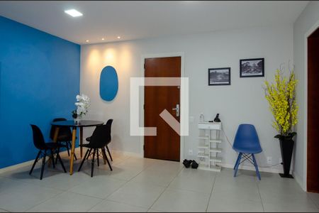 Sala de apartamento para alugar com 1 quarto, 74m² em Barra da Tijuca, Rio de Janeiro