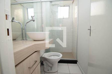 Banheiro de apartamento à venda com 2 quartos, 47m² em Pinheiro, São Leopoldo