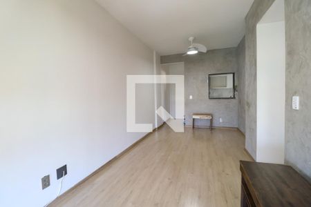 Sala  de apartamento para alugar com 2 quartos, 51m² em Pechincha, Rio de Janeiro