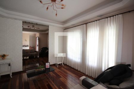 Sala de casa à venda com 4 quartos, 248m² em Santa Rosa, Belo Horizonte