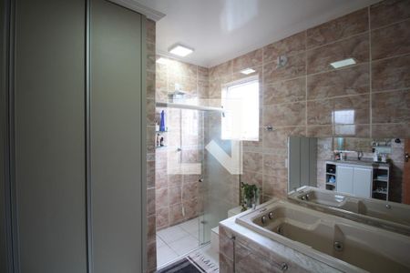 Banheiro da Suite de casa à venda com 4 quartos, 248m² em Santa Rosa, Belo Horizonte