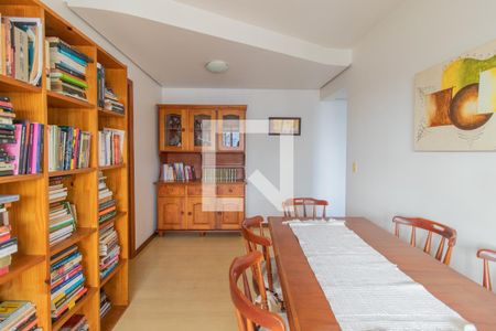 Sala de apartamento à venda com 2 quartos, 60m² em Menino Deus, Porto Alegre