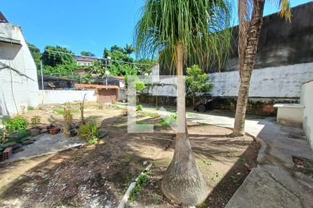 Quintal de casa à venda com 2 quartos, 100m² em Maceio, Niterói