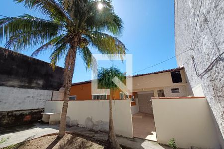 Fachada de casa à venda com 2 quartos, 100m² em Maceio, Niterói