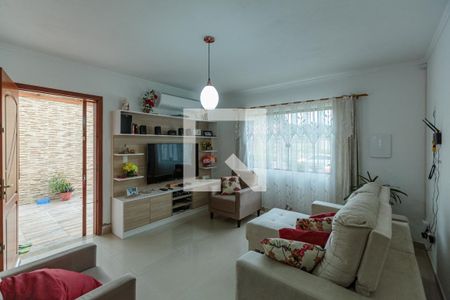 Sala de casa à venda com 2 quartos, 120m² em Vila Nova, Porto Alegre