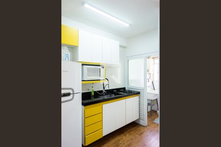 Cozinha de apartamento para alugar com 1 quarto, 41m² em Vila Gomes Cardim, São Paulo