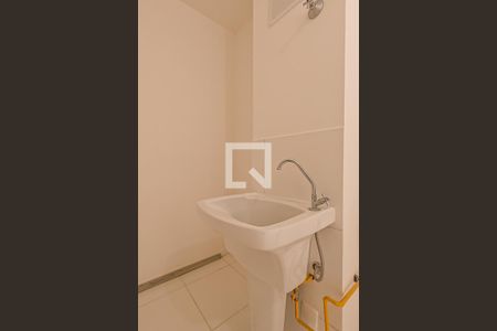 Sala/Cozinha de apartamento para alugar com 2 quartos, 48m² em Vila das Bandeiras, Guarulhos