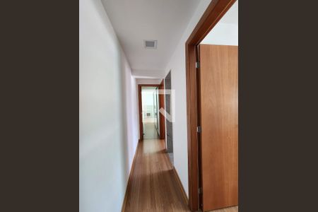 Corredor de apartamento à venda com 3 quartos, 100m² em Funcionários, Belo Horizonte