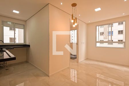 Sala/Cozinha de apartamento para alugar com 2 quartos, 39m² em Vila das Bandeiras, Guarulhos