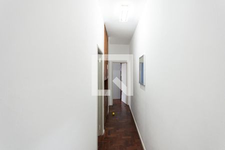 Corredor de apartamento à venda com 3 quartos, 68m² em Rio Comprido, Rio de Janeiro