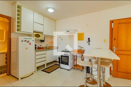 Cozinha - Armários de apartamento à venda com 1 quarto, 57m² em Rio Vermelho, Salvador