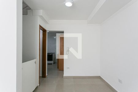 Sala de casa de condomínio para alugar com 2 quartos, 100m² em Chácara Seis de Outubro, São Paulo