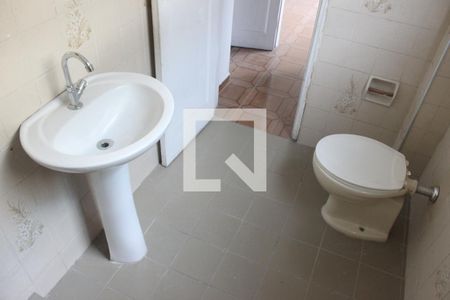 Banheiro 2 de apartamento para alugar com 3 quartos, 101m² em Centro, São Vicente