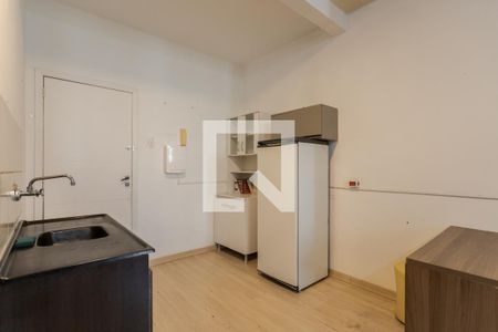 Cozinha de kitnet/studio à venda com 1 quarto, 38m² em Floresta, Porto Alegre