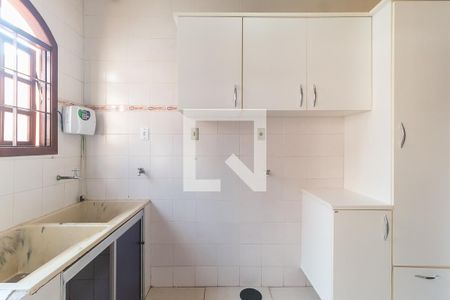 Casa para alugar com 350m², 2 quartos e 10 vagas Casa para alugar com 350m², 2 quartos e 10 vagasÁrea de Serviço