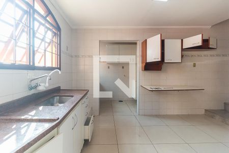 Casa para alugar com 350m², 2 quartos e 10 vagas Casa para alugar com 350m², 2 quartos e 10 vagasCozinha