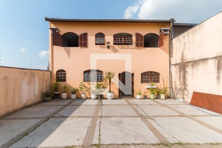 Casa para alugar com 350m², 2 quartos e 10 vagas Casa para alugar com 350m², 2 quartos e 10 vagasGaragem/Fachada