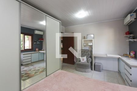 Quarto 1 de casa à venda com 2 quartos, 300m² em Rubem Berta, Porto Alegre