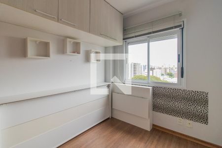 Quarto 1 de apartamento para alugar com 2 quartos, 82m² em Rio Branco, Porto Alegre