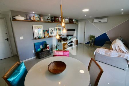 Apartamento à venda com 120m², 3 quartos e 2 vagasSala