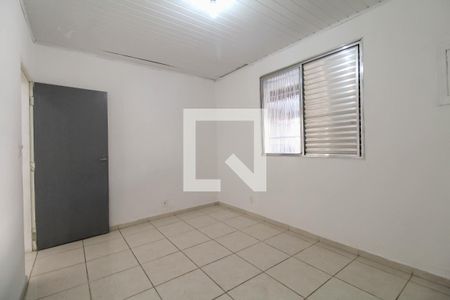 Quarto 1 de casa para alugar com 2 quartos, 180m² em Vila Oratório, São Paulo