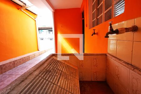 Casa à venda com 283m², 2 quartos e 3 vagas Casa à venda com 283m², 2 quartos e 3 vagasÁrea de serviço