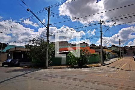 Casa à venda com 283m², 2 quartos e 3 vagas Casa à venda com 283m², 2 quartos e 3 vagasFachada