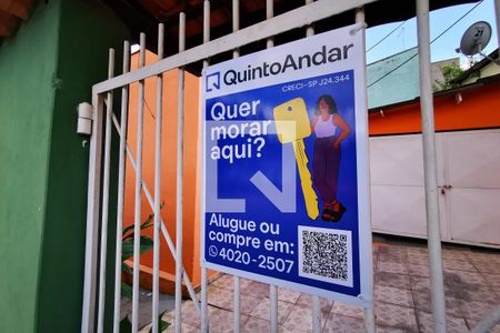 Casa à venda com 283m², 2 quartos e 3 vagas Casa à venda com 283m², 2 quartos e 3 vagasFachada