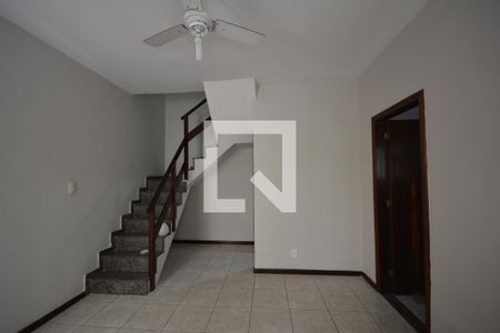 Sala de apartamento para alugar com 2 quartos, 100m² em Vila da Penha, Rio de Janeiro