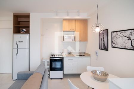 Sala / Cozinha / Área de Serviço de apartamento para alugar com 1 quarto, 38m² em Brooklin Paulista, São Paulo