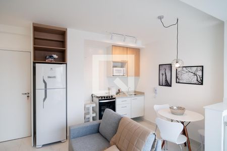 Sala / Cozinha / Área de Serviço de apartamento para alugar com 1 quarto, 38m² em Brooklin Paulista, São Paulo