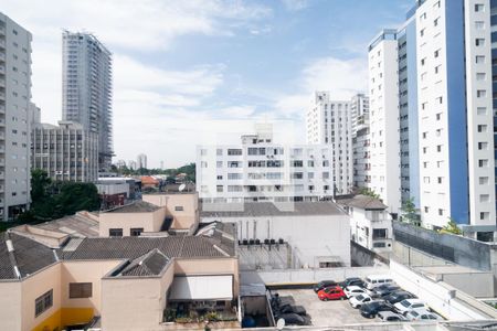 Sala / Cozinha / Área de Serviço - Vista de apartamento para alugar com 1 quarto, 38m² em Brooklin Paulista, São Paulo