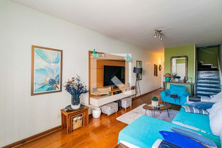 Sala de casa para alugar com 3 quartos, 150m² em Rio Pequeno, São Paulo