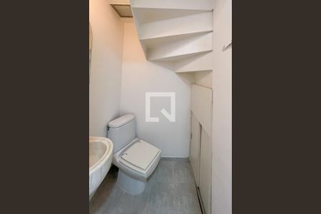 Lavabo de apartamento para alugar com 1 quarto, 67m² em Vila Nova Conceição, São Paulo