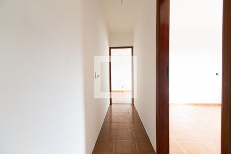 Corredor  de casa à venda com 3 quartos, 220m² em Vila Campanela, São Paulo