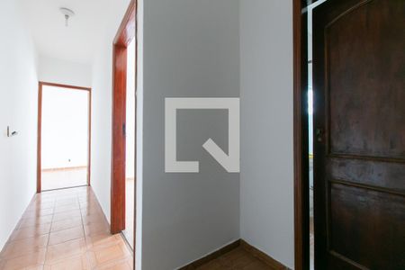 Corredor  de casa à venda com 3 quartos, 220m² em Vila Campanela, São Paulo