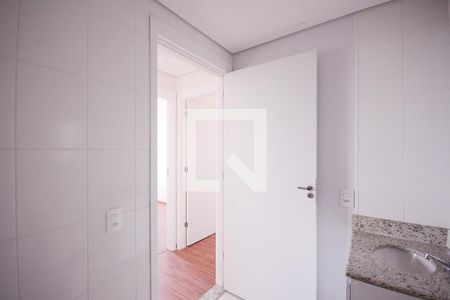 Banheiro  de apartamento à venda com 2 quartos, 43m² em Sacomã, São Paulo