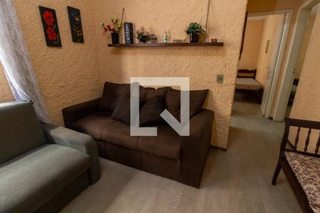 Detalhe da sala de apartamento para alugar com 2 quartos, 50m² em Guilhermina, Praia Grande