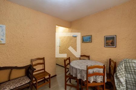 Sala de apartamento para alugar com 2 quartos, 50m² em Guilhermina, Praia Grande