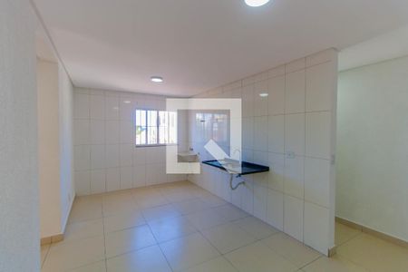 Sala/Cozinha de apartamento para alugar com 1 quarto, 39m² em Jardim Dona Sinhá, São Paulo