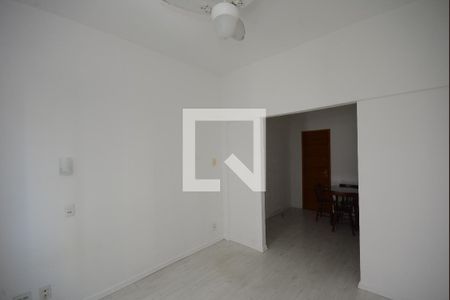 Quarto de kitnet/studio para alugar com 1 quarto, 30m² em Botafogo, Rio de Janeiro